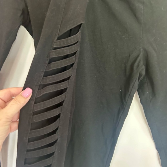 Bundle of 2 pairs of black leggings. One is size  xL and other is large - Picture 4 of 6